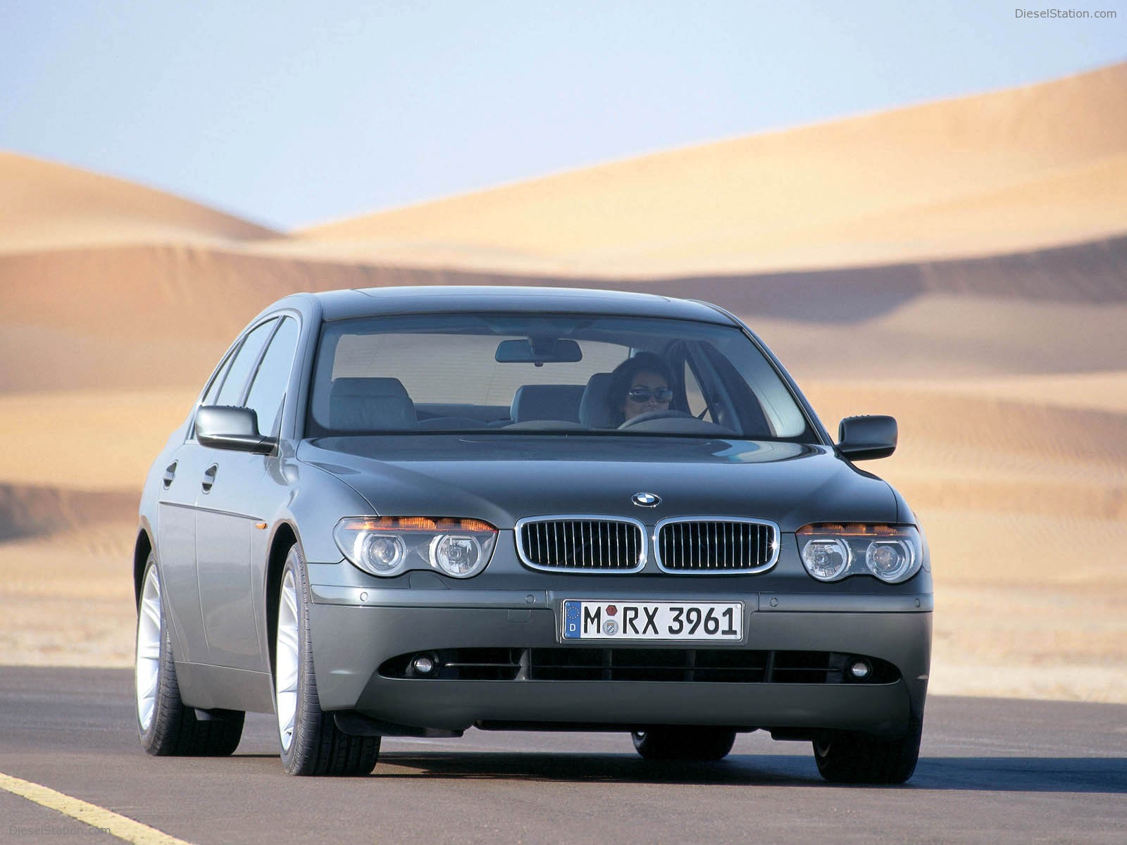 BMW 7 Series (2002)